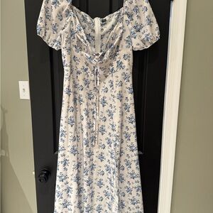 Loness Blue and White Ruffled Puff Sleeve Midi Dress